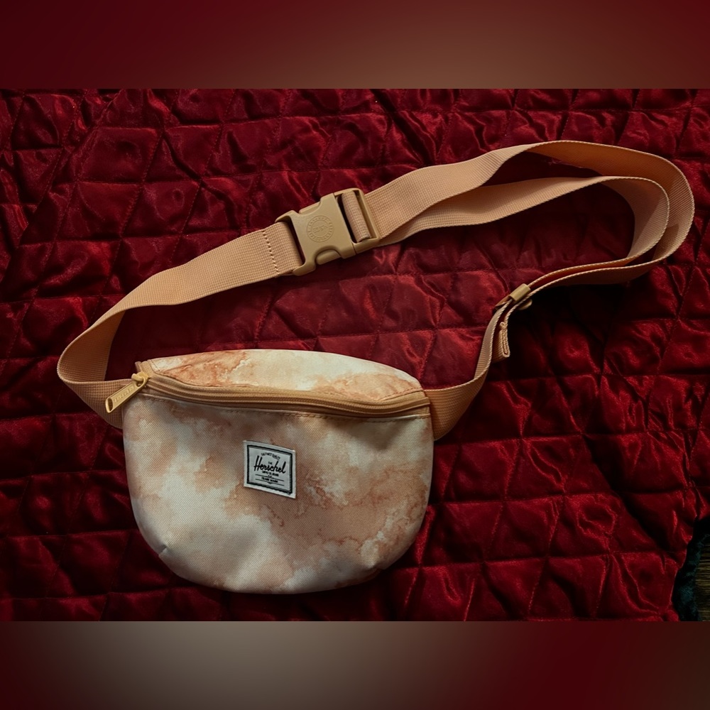 Fanny pack
